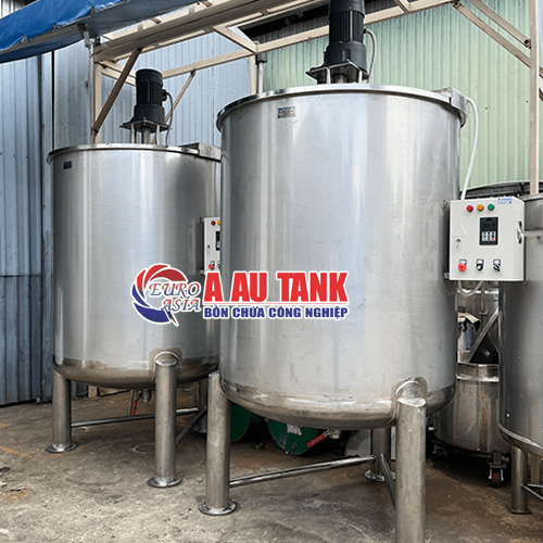 bồn khuấy hóa chất 2000 lít