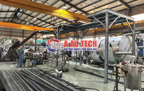 Bồn khuấy kèm sàn thao tác