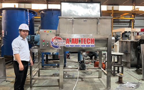 Máy trộn nằm ngang 1000L đóng bao vít tải 