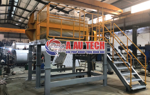 Máy trộn nằm ngang 2 tấn lắp trên sàn thao tác