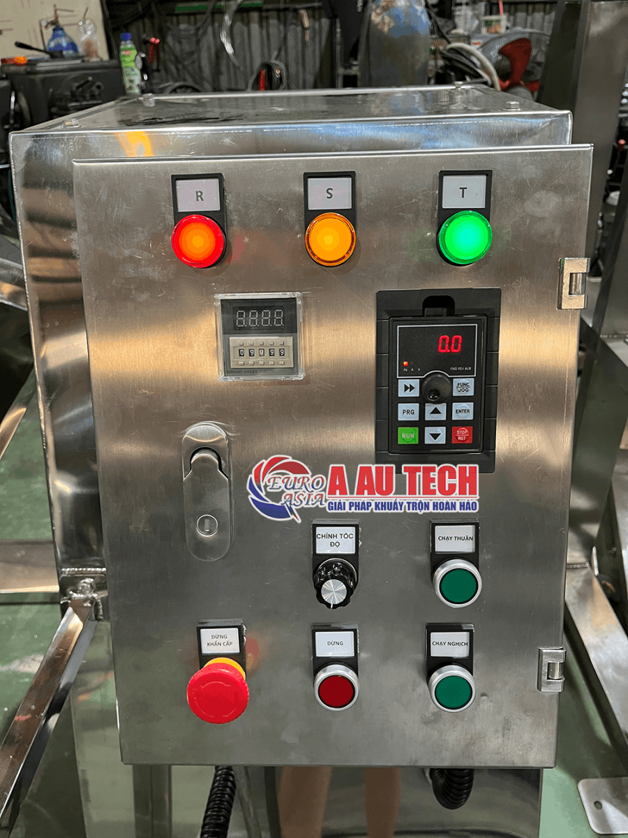 tủ điều khiển