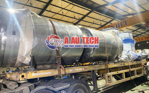 Bồn khuấy và silo chứa liệu